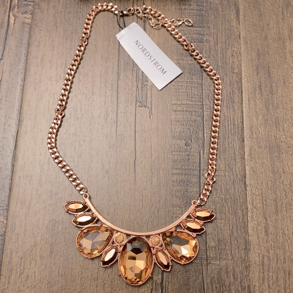 Women’s necklace